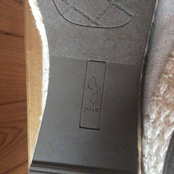 Joie Cara Gold Metallic Fibers on Beige Boho Slip On Espadrilles Size 9 EUC - Picture 5 of 8